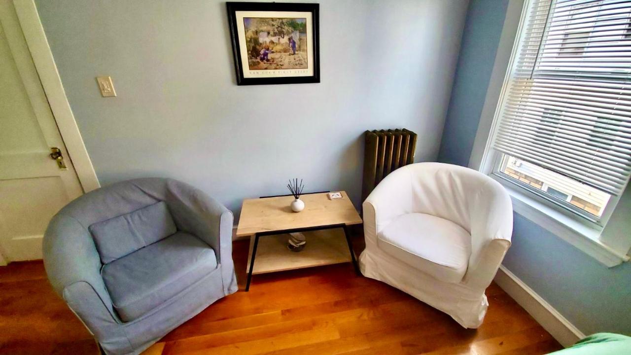 Near Train Station Gorgeous 3-Bedroom Apartment With Patios Boston Exterior photo