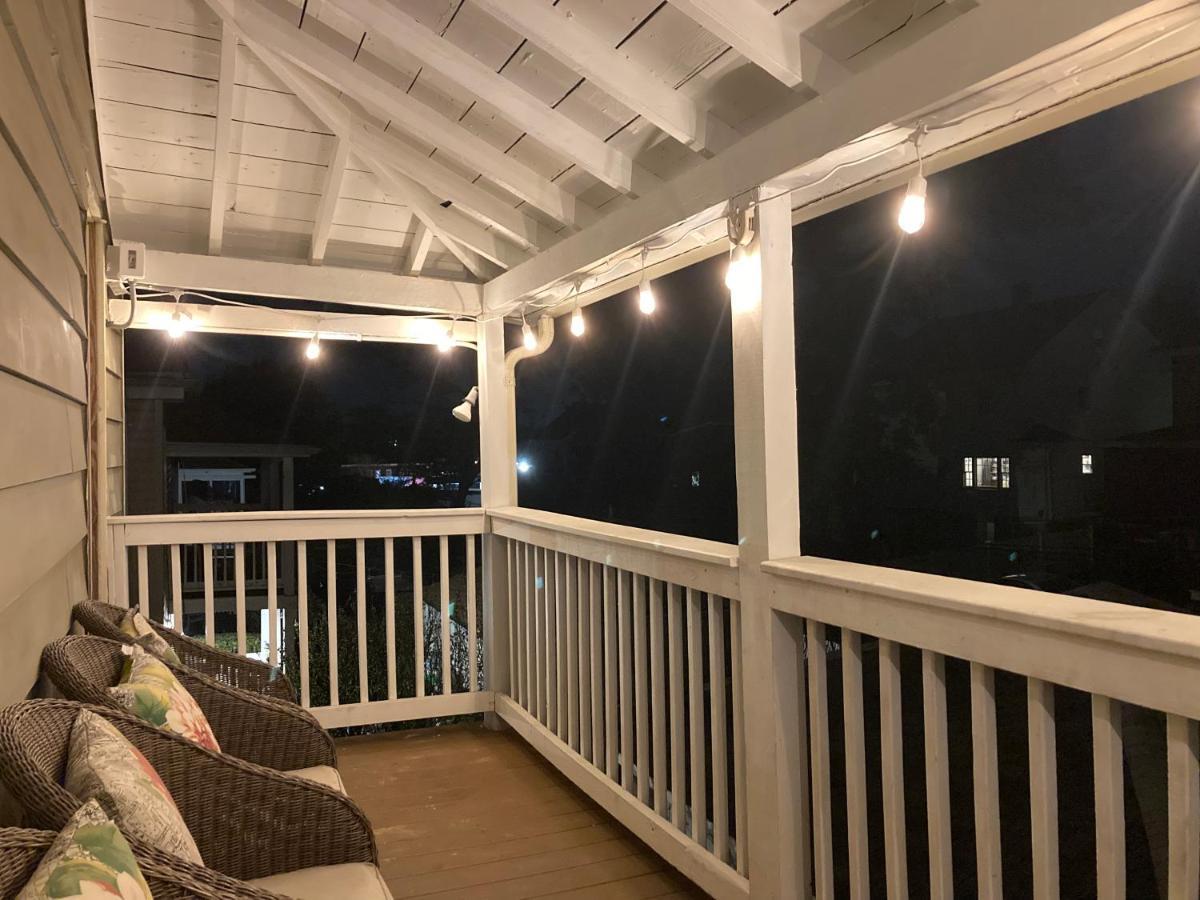 Near Train Station Gorgeous 3-Bedroom Apartment With Patios Boston Exterior photo